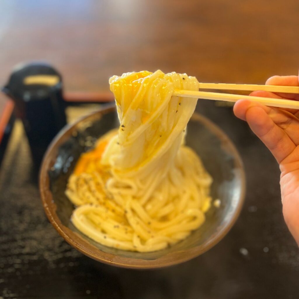 高松うどんバカ一代混ぜる